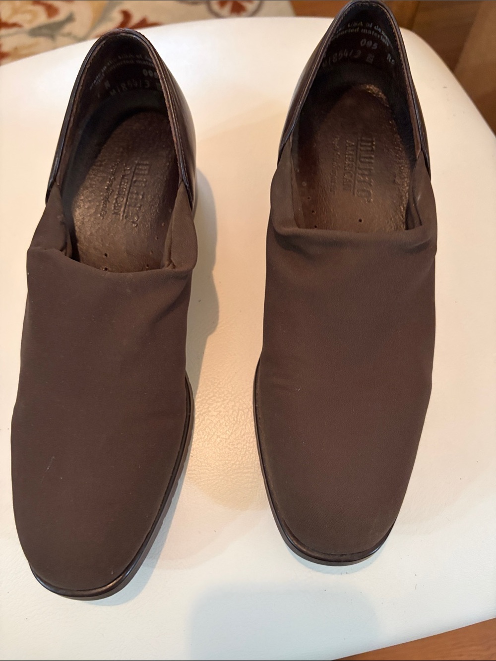 Munro Brown Slip-On Women's Loafers 7N